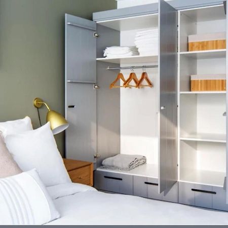 Bright 1Bedroom Apartment Centrally Located With Most Beautiful Views From Seine At 10 Minutes Walking From Beaugrenelle Shopping Mall And Eiffel Tower Paris Ngoại thất bức ảnh
