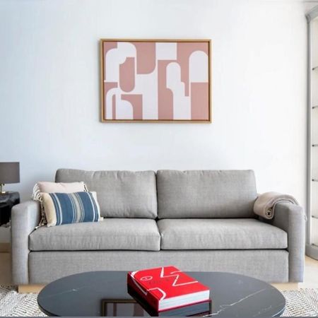 Bright 1Bedroom Apartment Centrally Located With Most Beautiful Views From Seine At 10 Minutes Walking From Beaugrenelle Shopping Mall And Eiffel Tower Paris Ngoại thất bức ảnh
