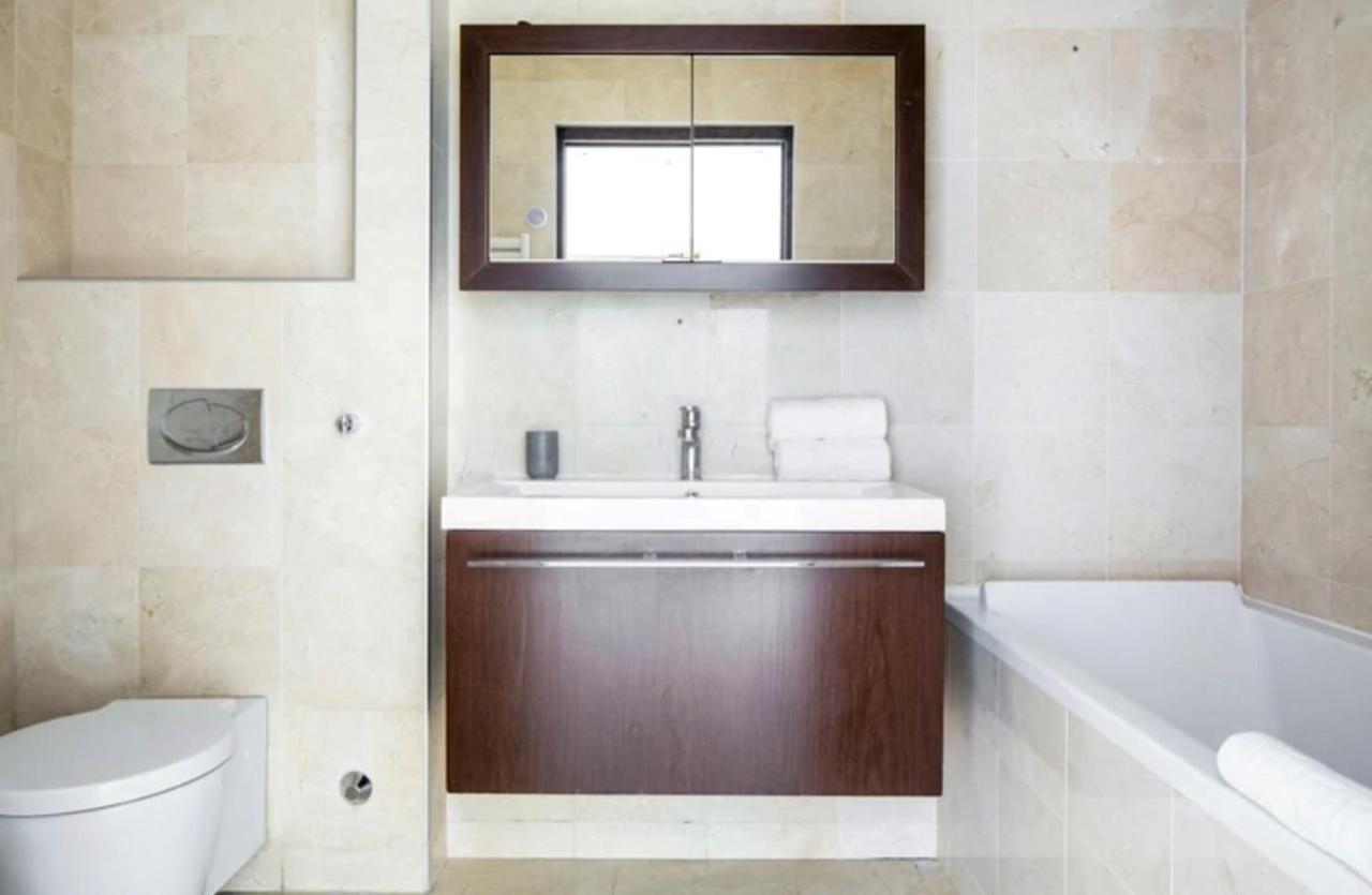 Bright 1Bedroom Apartment Centrally Located With Most Beautiful Views From Seine At 10 Minutes Walking From Beaugrenelle Shopping Mall And Eiffel Tower Paris Ngoại thất bức ảnh